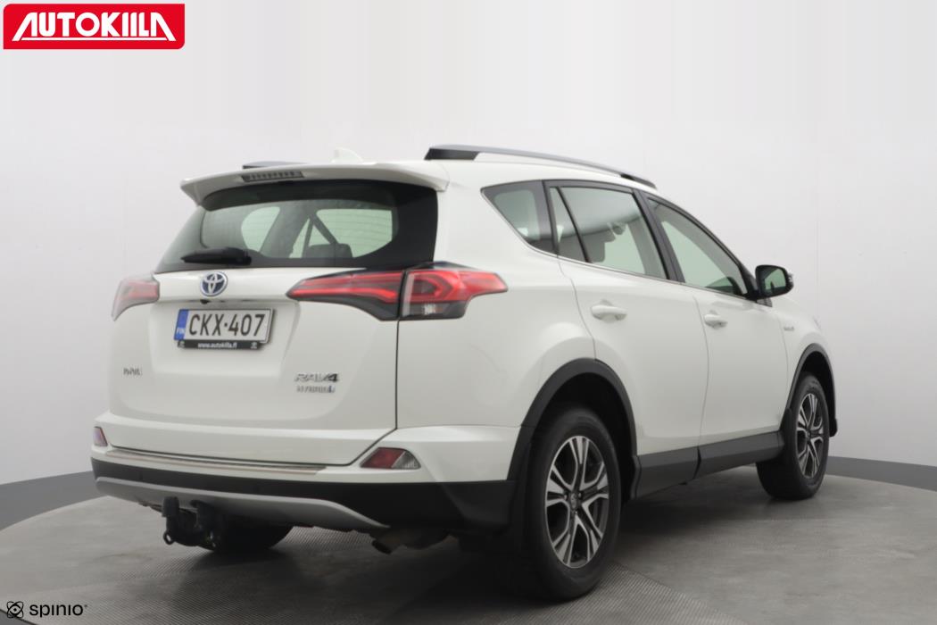 TOYOTA RAV4 2018