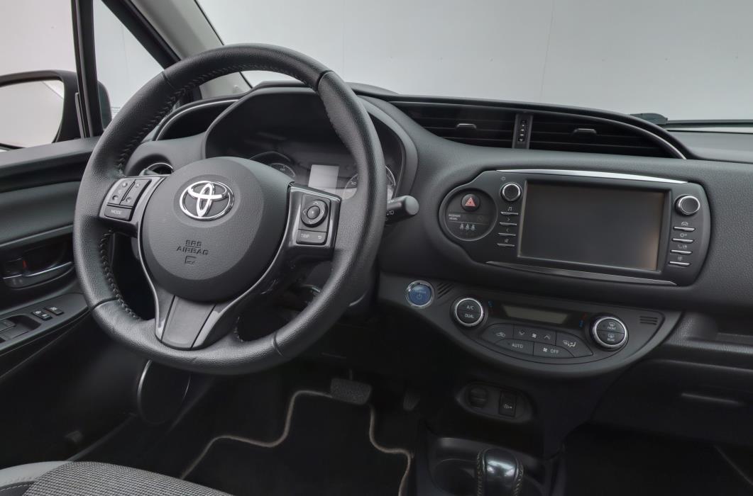 TOYOTA YARIS 2019