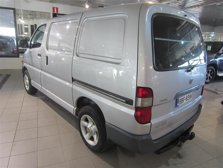 Toyota Hiace 2003