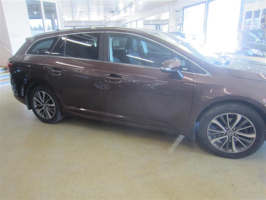 Toyota Avensis 2017