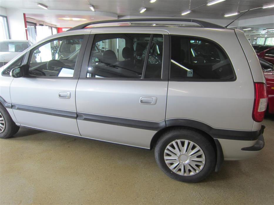 Opel Zafira 2003