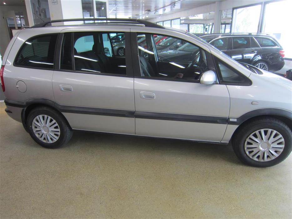 Opel Zafira 2003