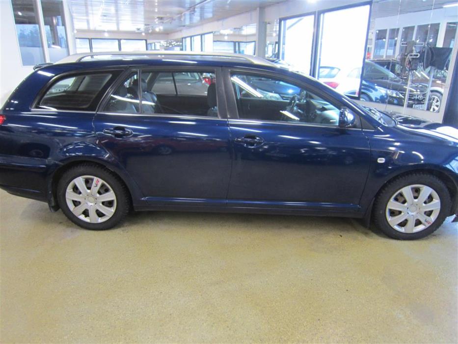 Toyota Avensis 2005