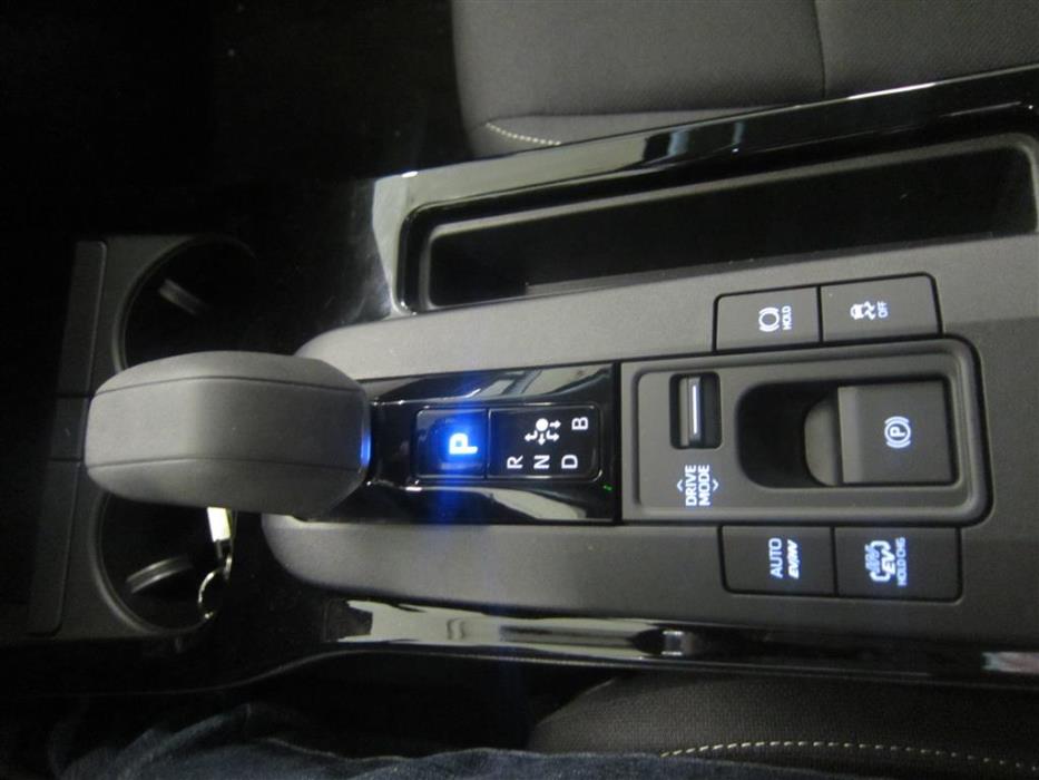 Toyota Prius Plug-in 2023