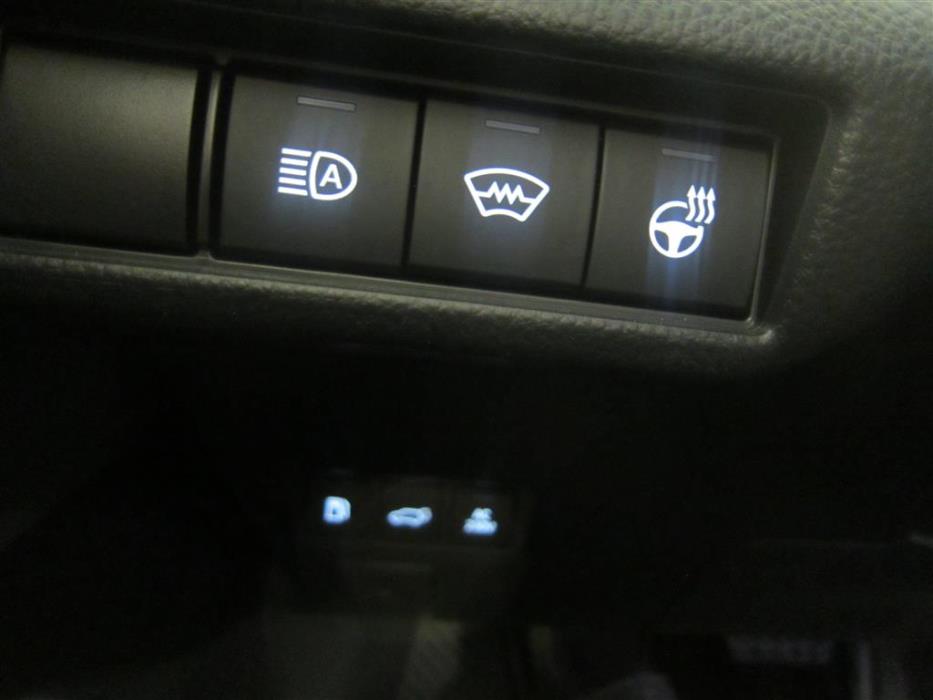 Toyota Prius Plug-in 2023