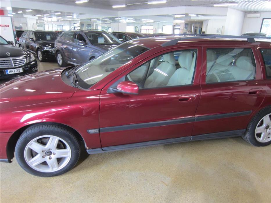Volvo V70 2003