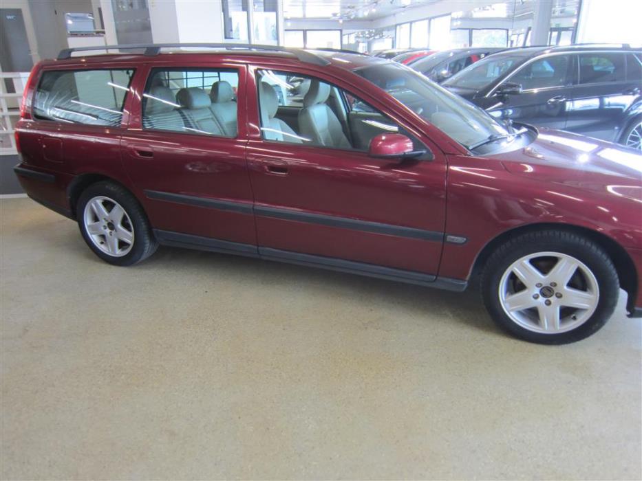 Volvo V70 2003