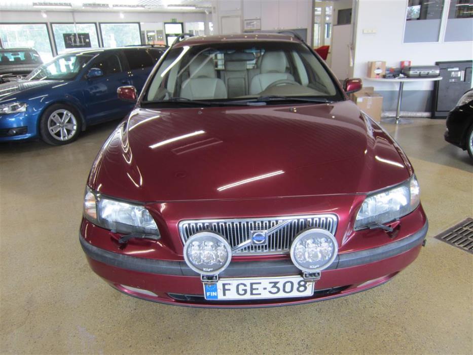 Volvo V70 2003