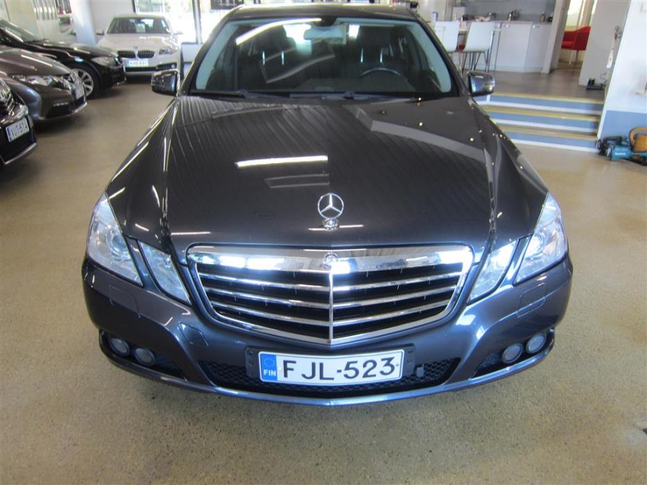 Mercedes-Benz E 2010