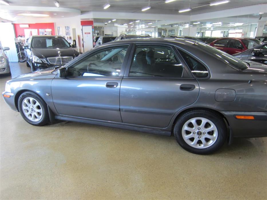Volvo S40 2002