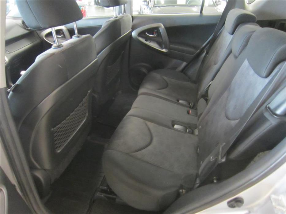 Toyota RAV4 2010