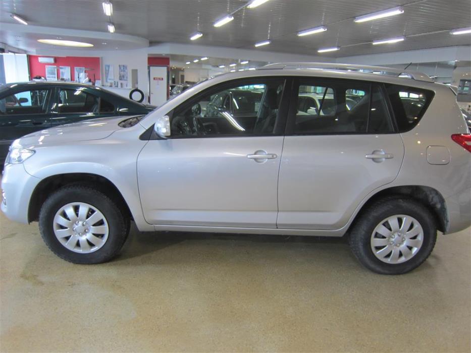 Toyota RAV4 2010