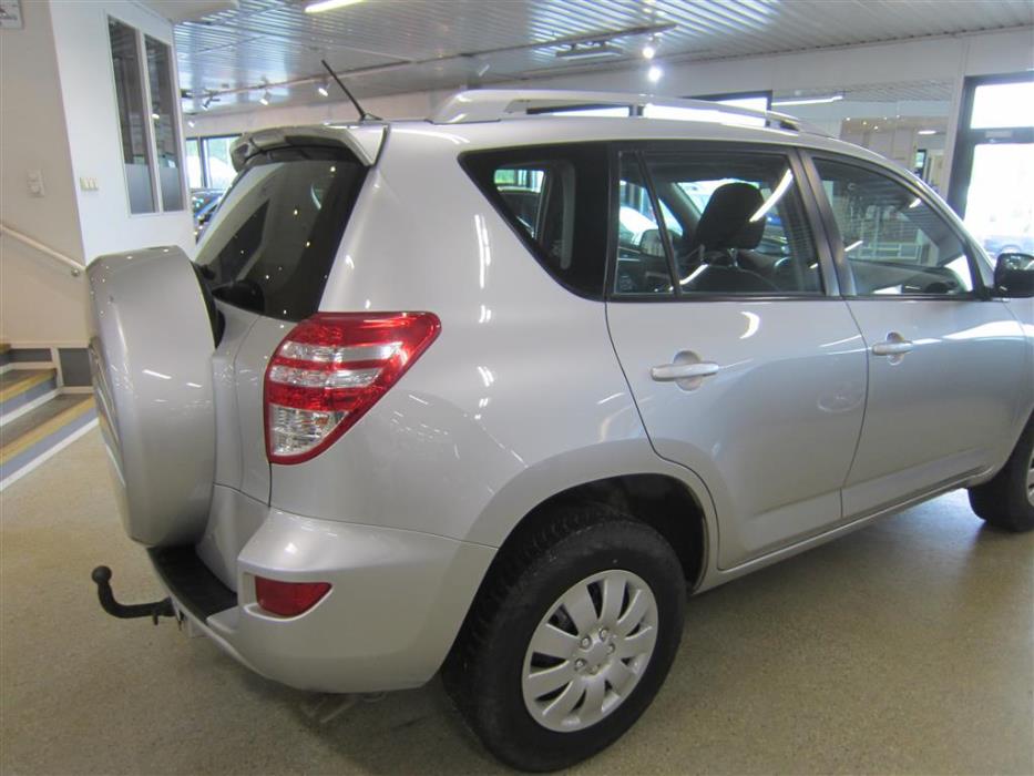 Toyota RAV4 2010