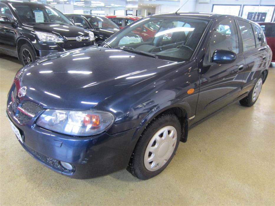 Nissan Almera 2005