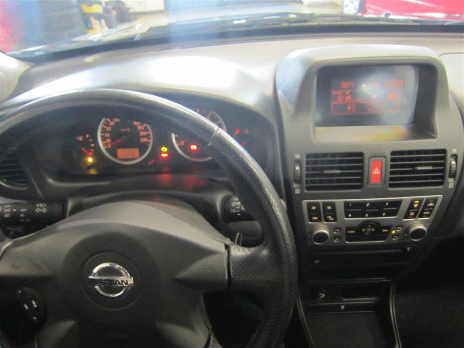 Nissan Almera 2005