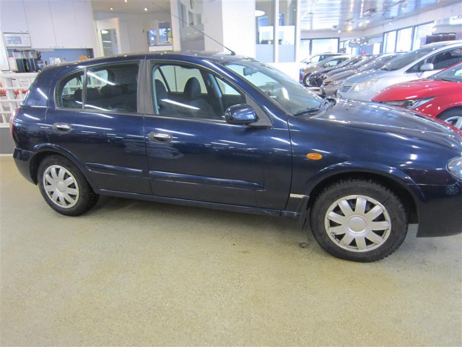 Nissan Almera 2005