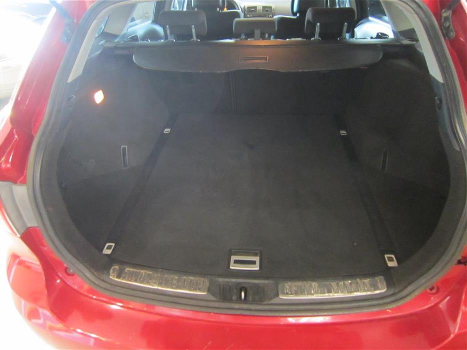 Toyota Avensis 2010