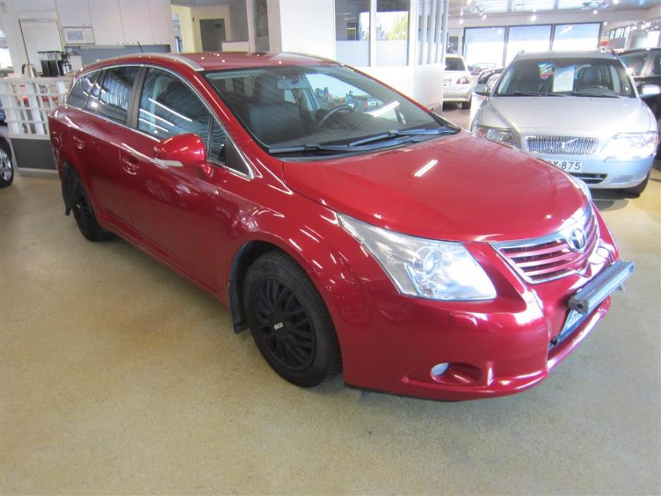 Toyota Avensis 2010