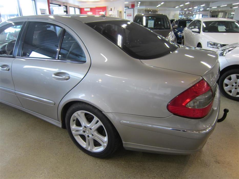 Mercedes-Benz E 2007