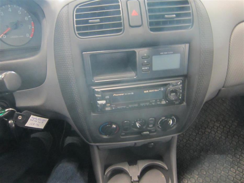Mazda 323 1999