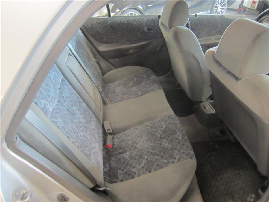 Mazda 323 1999