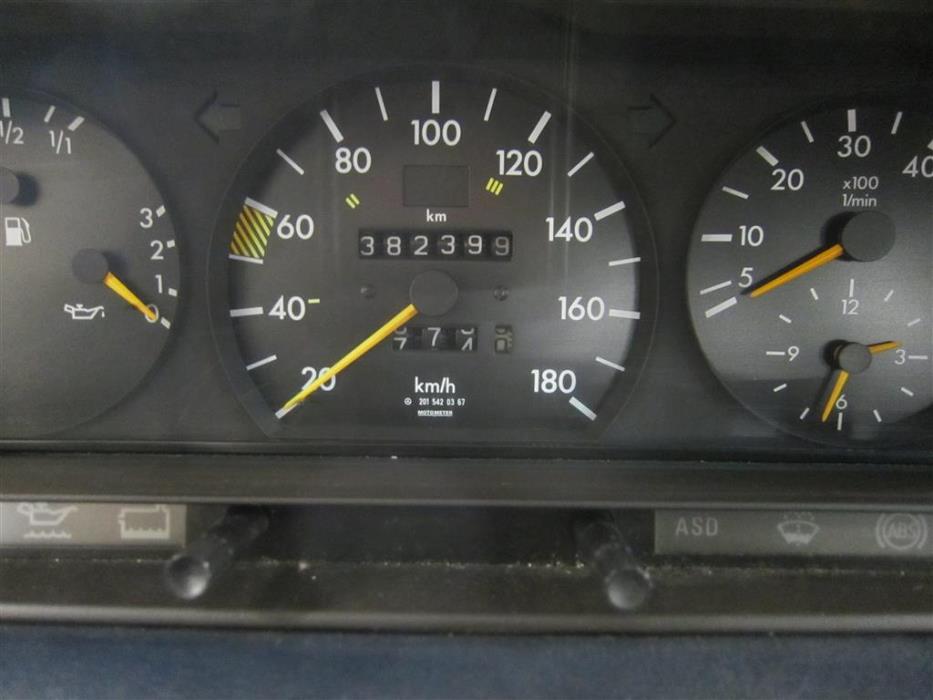 Mercedes-Benz 190 1990