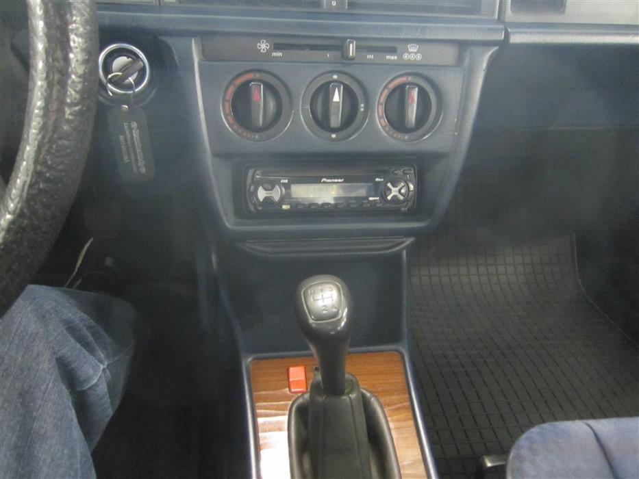 Mercedes-Benz 190 1990