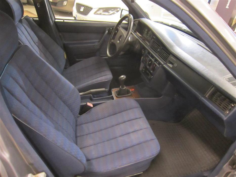 Mercedes-Benz 190 1990
