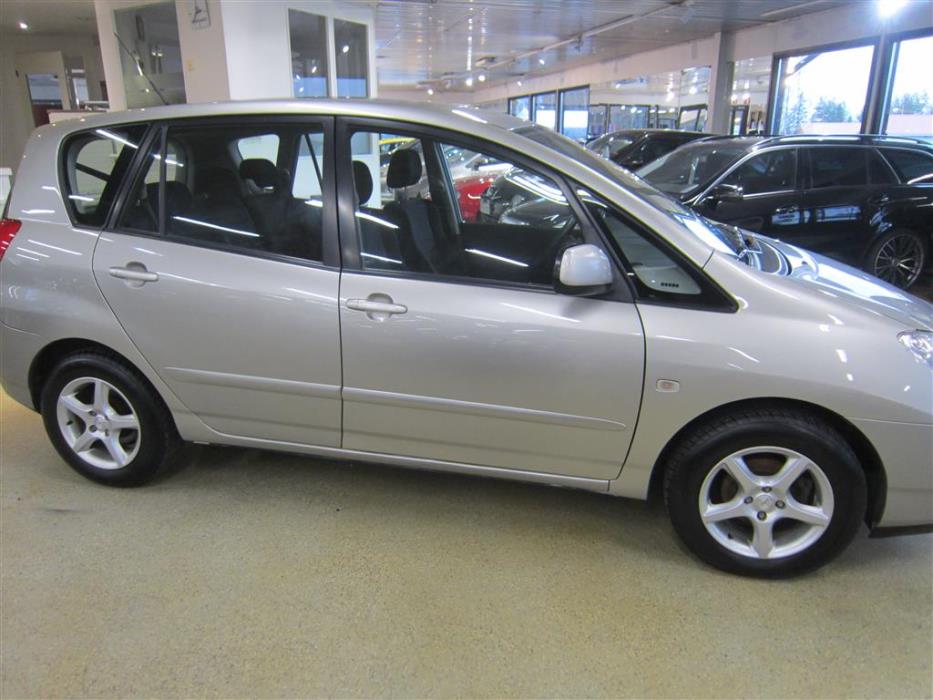 Toyota Corolla Verso 2002