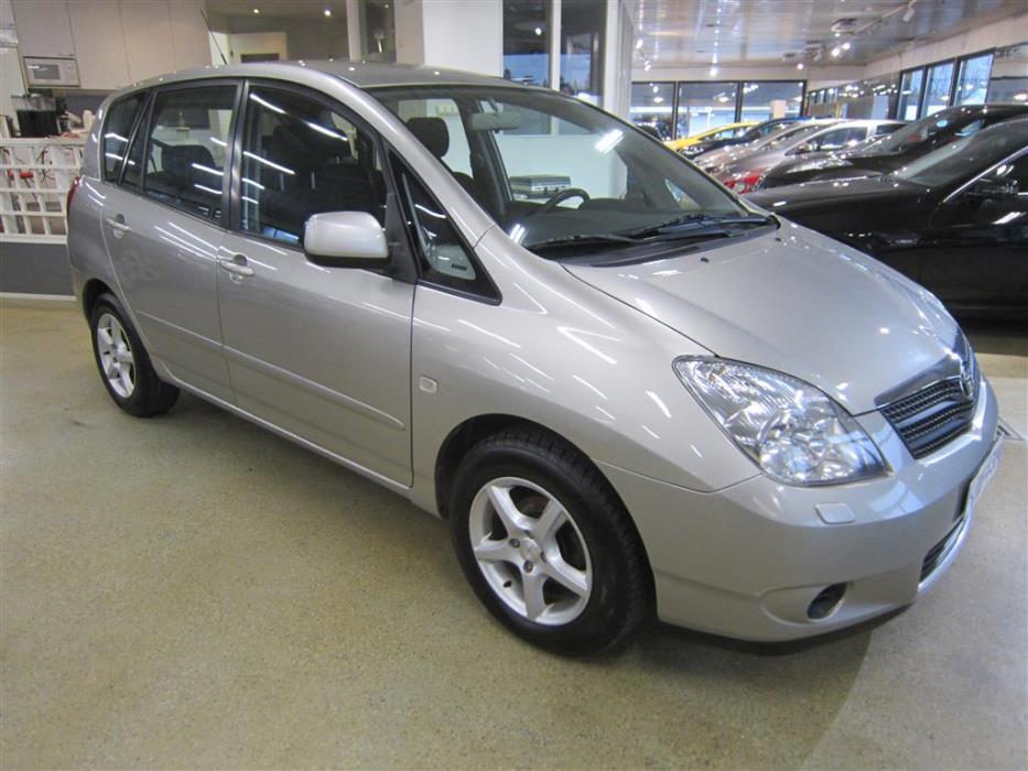 Toyota Corolla Verso 2002