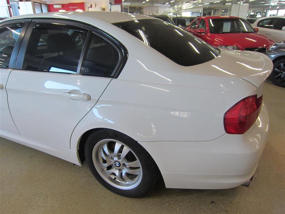 BMW 325 2009