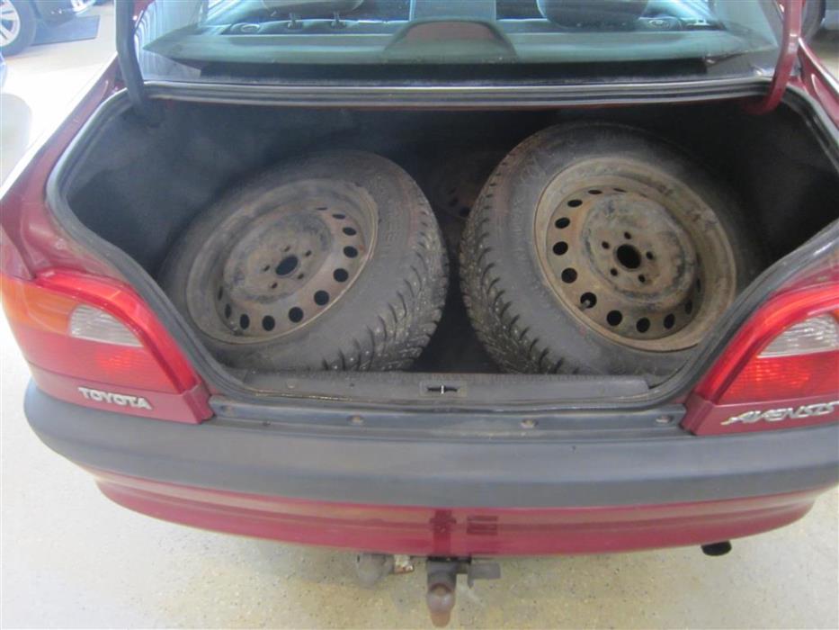 Toyota Avensis 1999