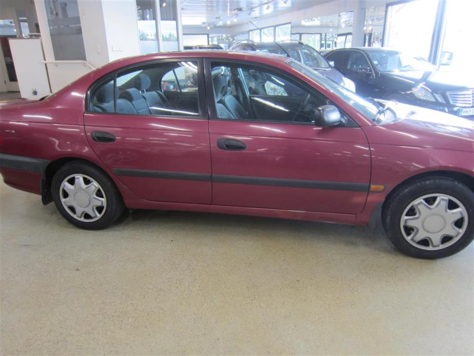Toyota Avensis 1999