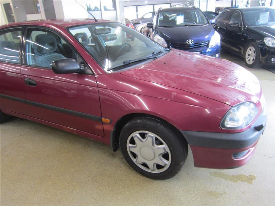 Toyota Avensis 1999