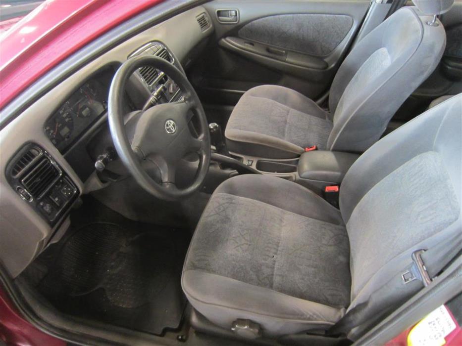 Toyota Avensis 1999