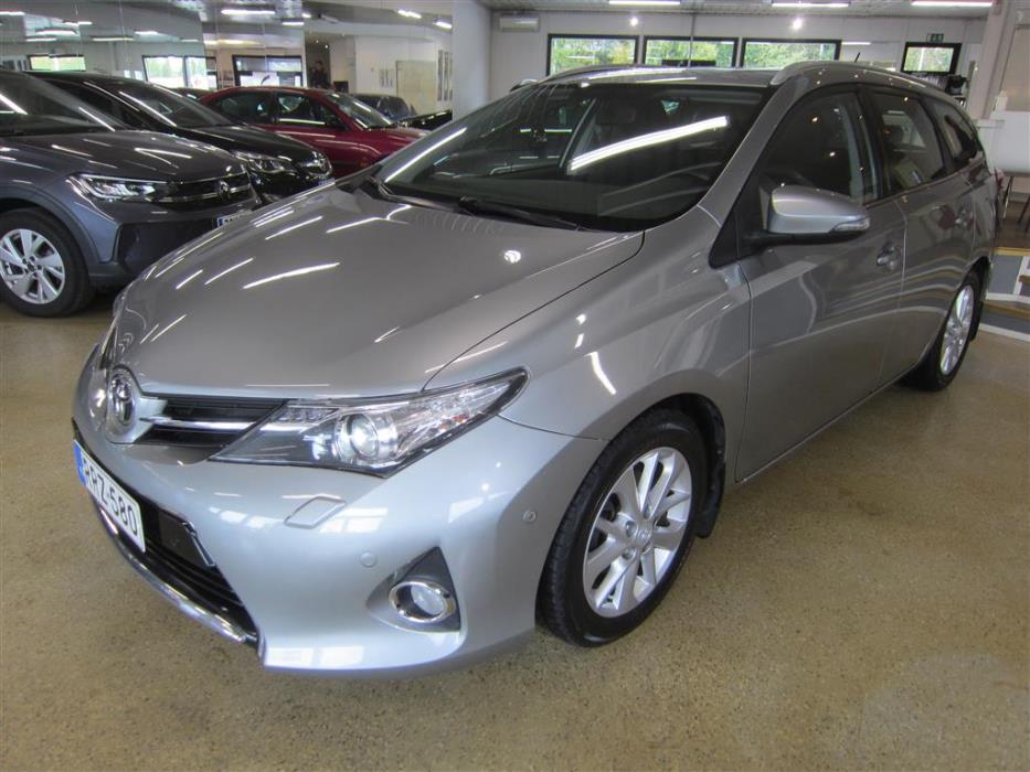 Toyota Auris 2014