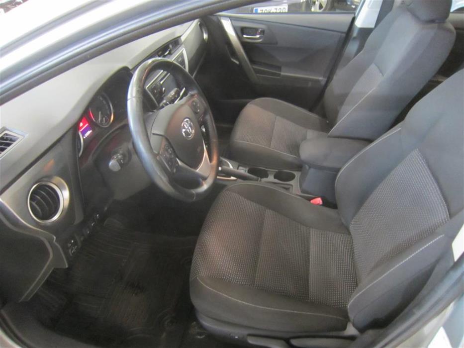 Toyota Auris 2014