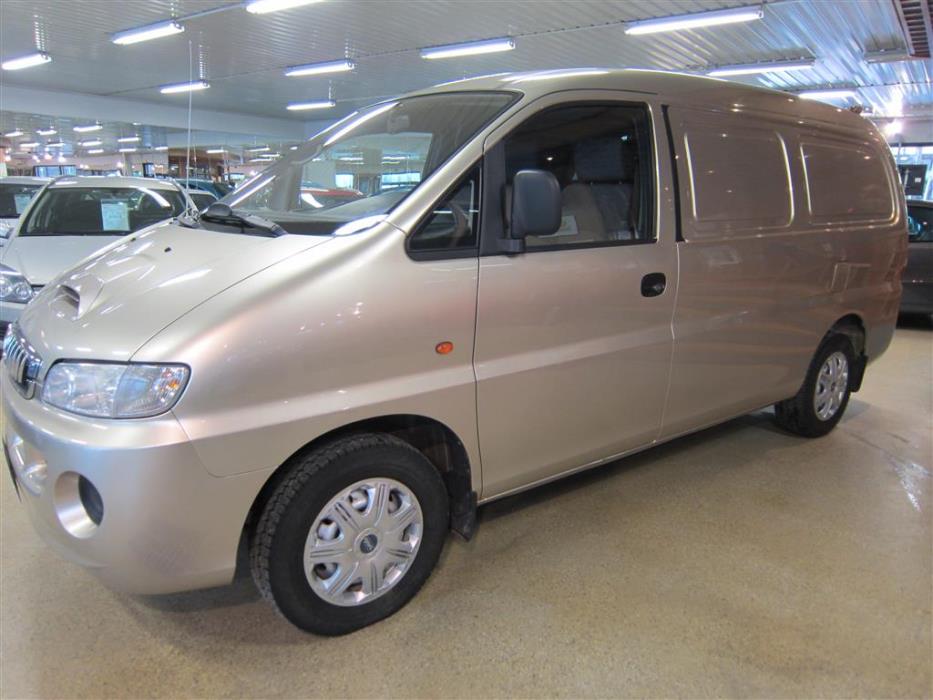 Hyundai H-1 2005