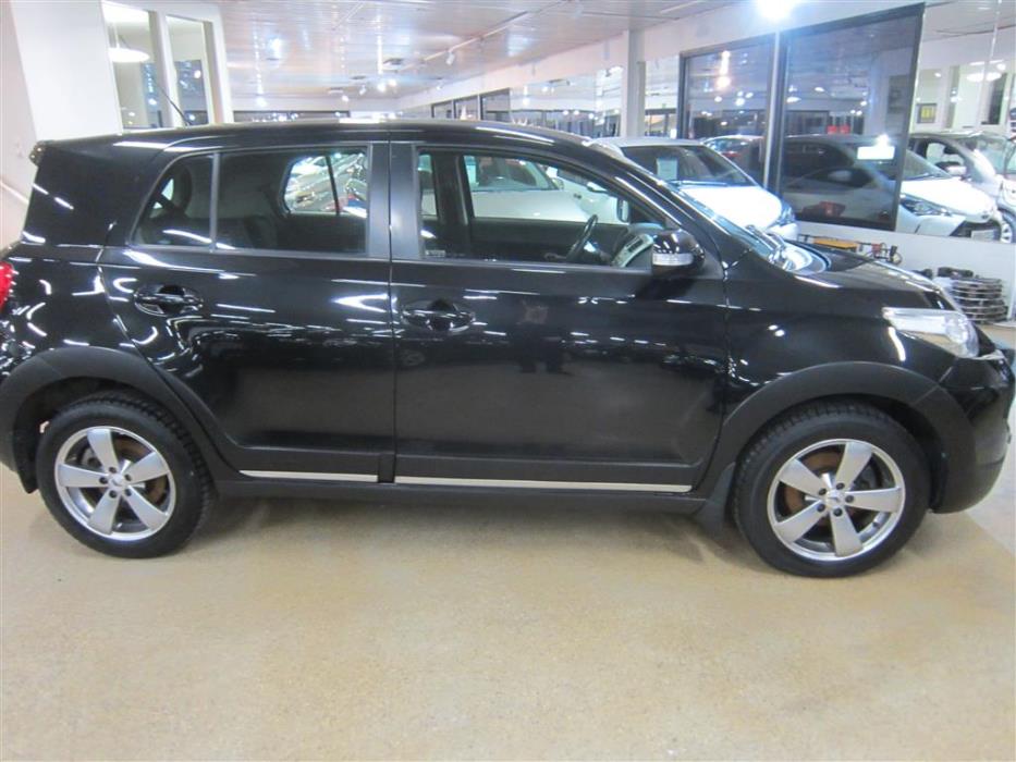Toyota Urban Cruiser 2010