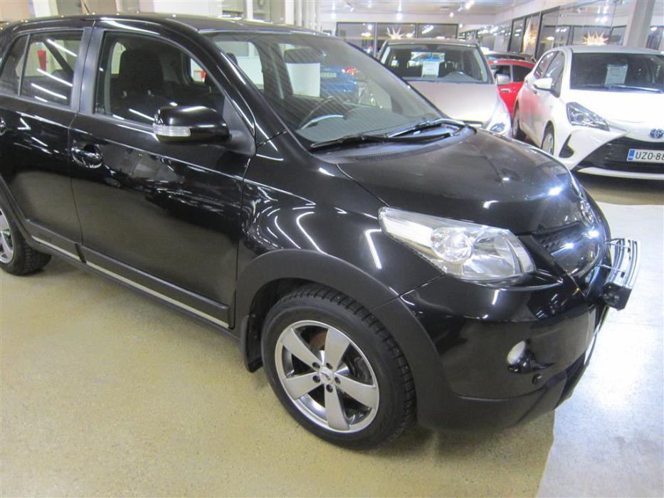 Toyota Urban Cruiser 2010