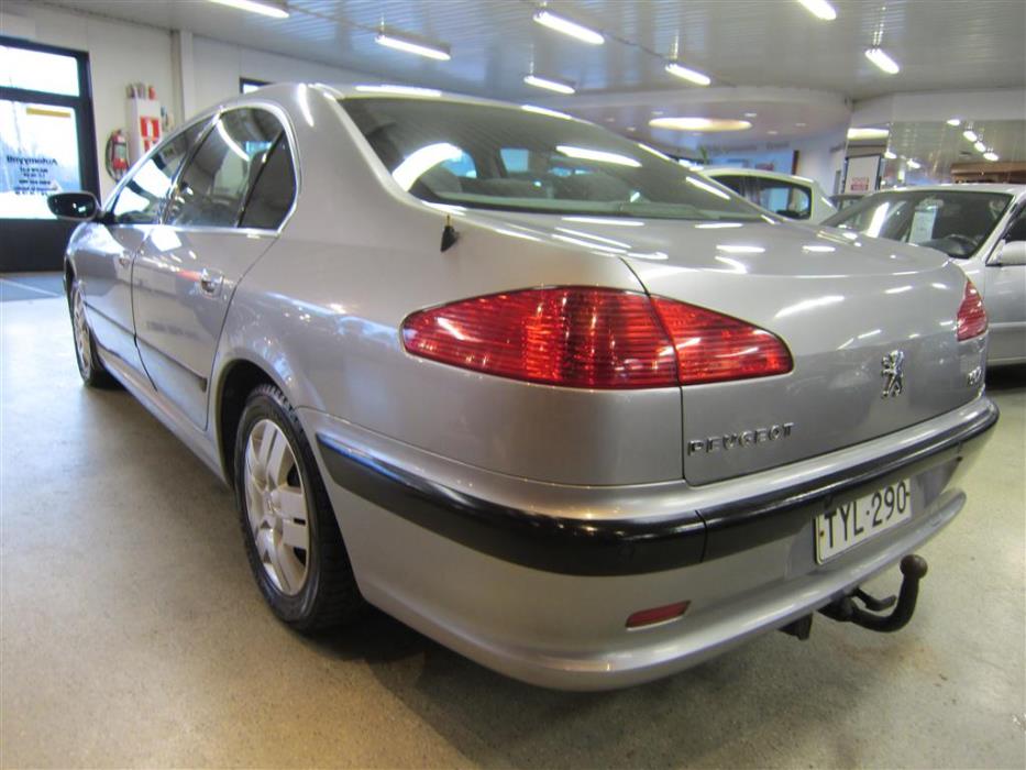 Peugeot 607 2001