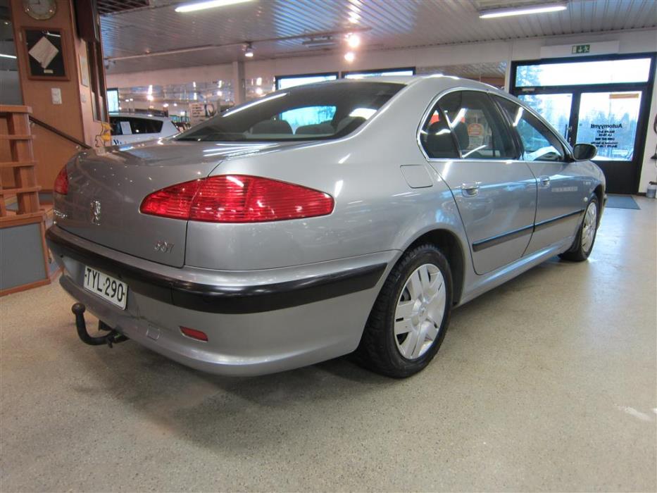 Peugeot 607 2001