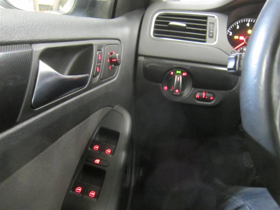 Volkswagen Jetta 2011