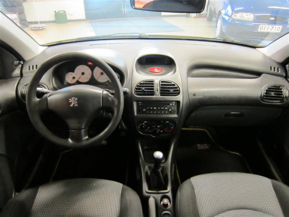 Peugeot 206 2002