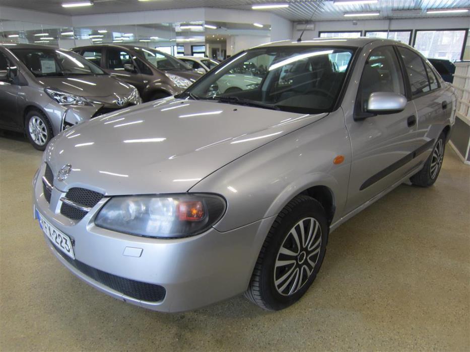 Nissan Almera 2005