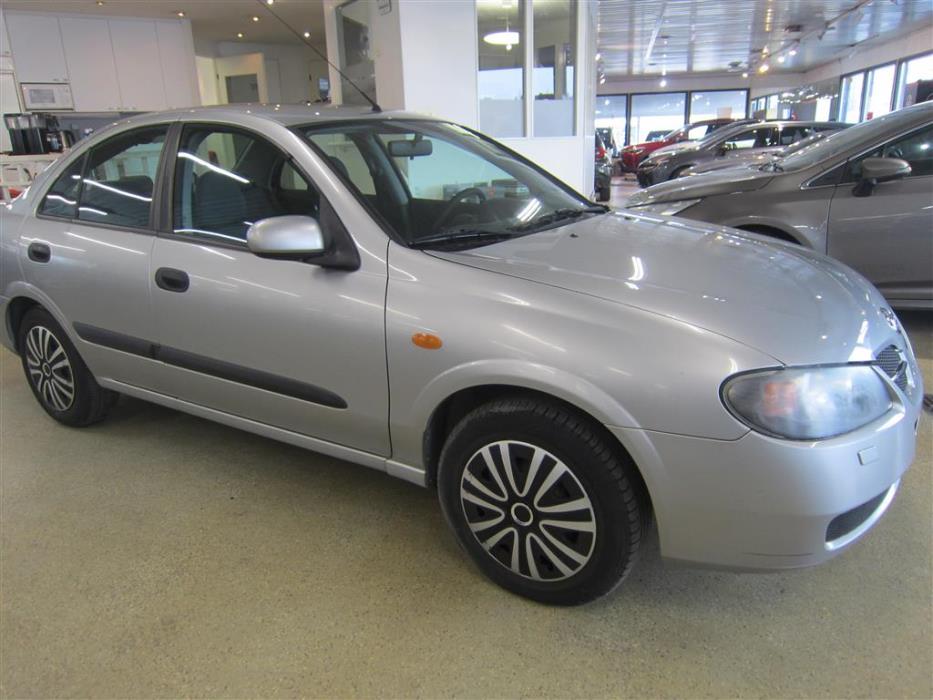 Nissan Almera 2005