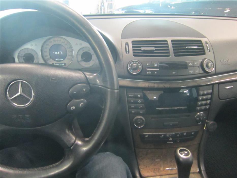 Mercedes-Benz E 2008