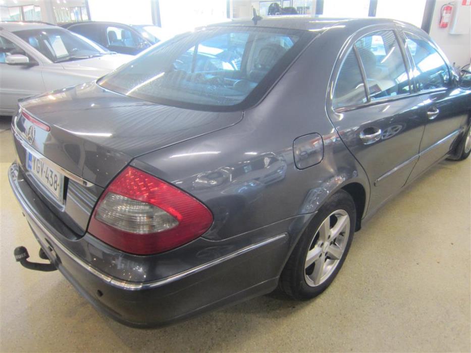 Mercedes-Benz E 2008