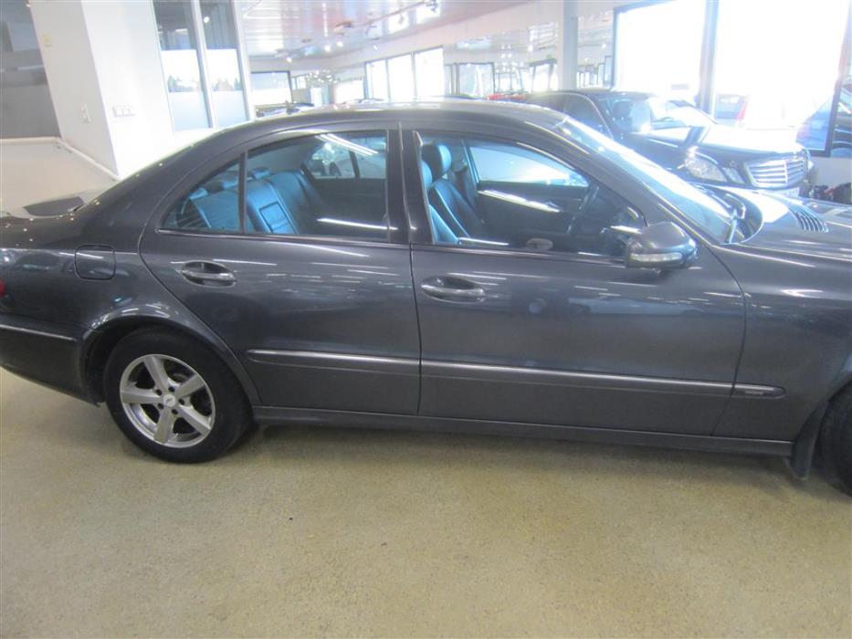 Mercedes-Benz E 2008