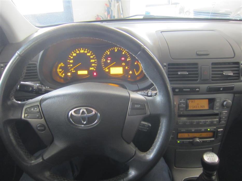 Toyota Avensis 2006